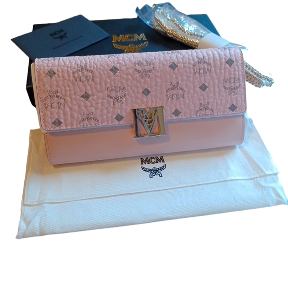 💖MCM MENA VISETOS CHAIN WALLET - Picture 1 of 7